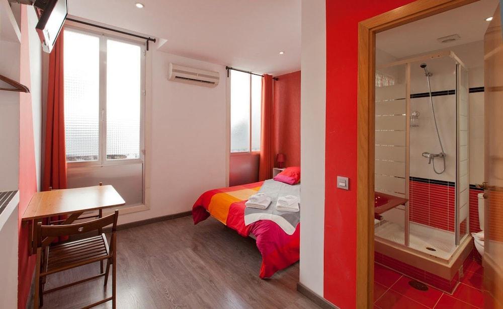 Hostal Abril Мадрид Экстерьер фото