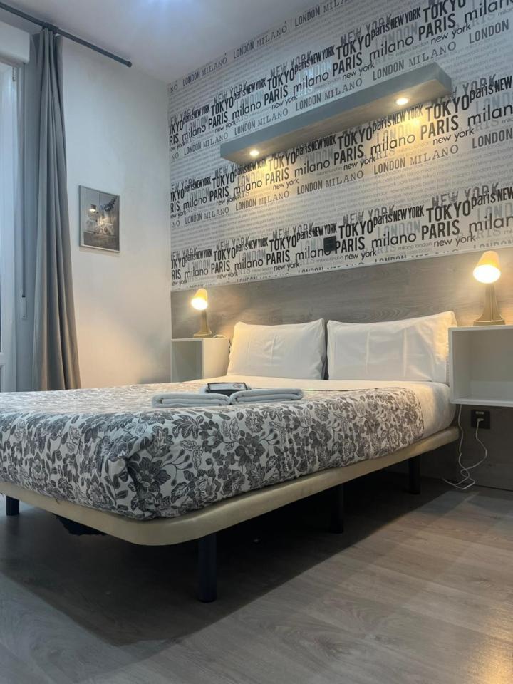 Hostal Abril Мадрид Экстерьер фото